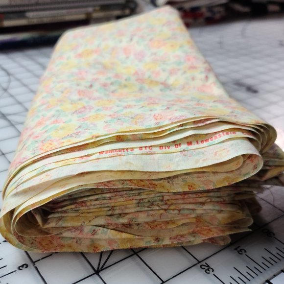 Wamsutta OTC M Lowenstein Fabric  Yellow/Pink Floral Vintage - Picture 4 of 9